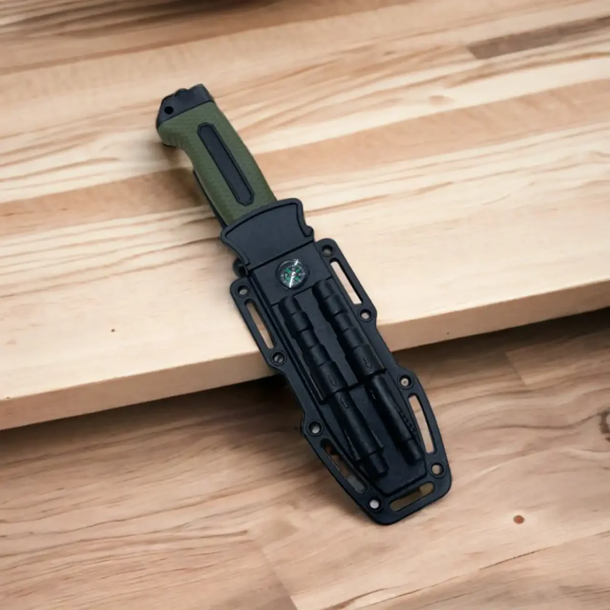 Тактичний ніж Columbia 4028 зі сталевим клинком 440C і набором для виживання